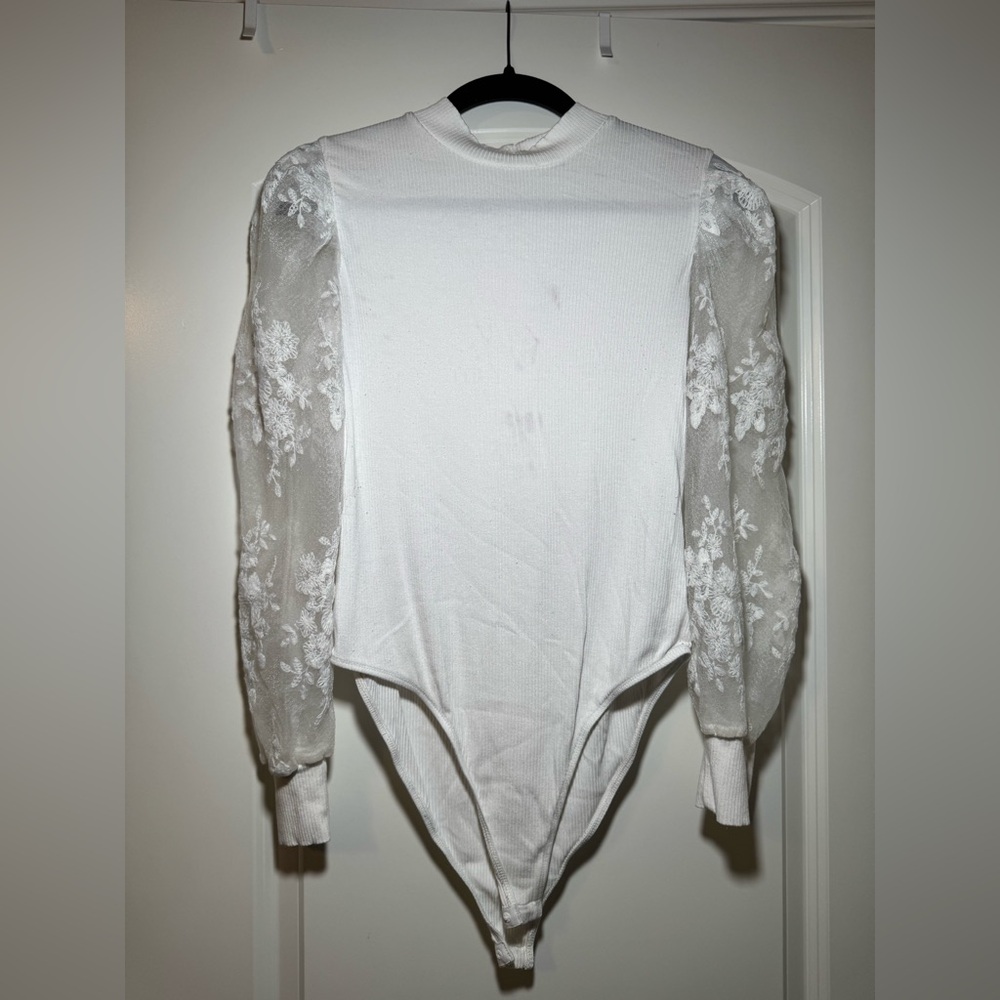 MOTF White Lace Sleeve Bodysuit